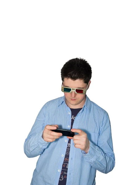 Mann schaut sich 3D-Film am Handy an lizenzfreie Stockfotos