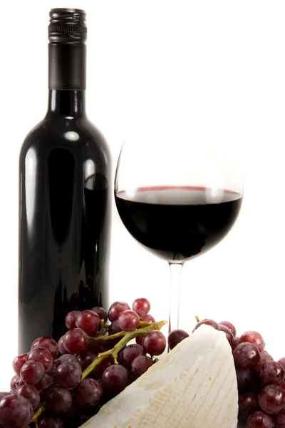 Stock image Red wine with grapes and brie