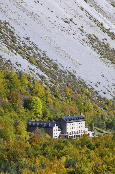 โรงแรมภูเขา — ภาพถ่ายสต็อก