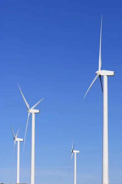 Quatro moinhos de vento — Fotografia de Stock