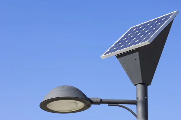 Solar lámpaoszlop — Stock Fotó