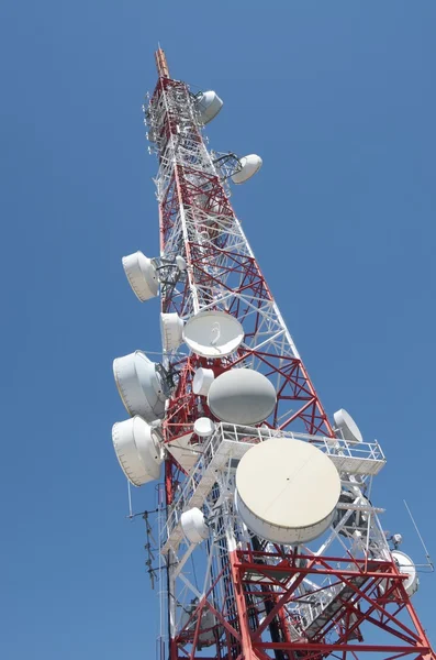 Telekommunikation tornet — Stockfoto