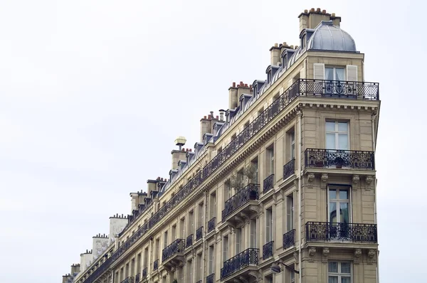 Здание Парижа — стоковое фото