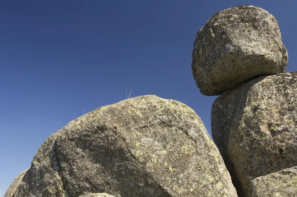 岩の形成と青空 — ストック写真