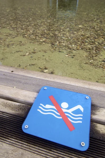 Yüzme yasak — Stok fotoğraf