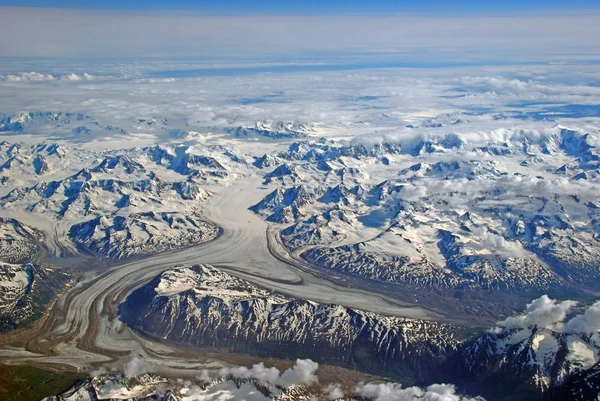 Glaciala toppar från ovan — Stockfoto