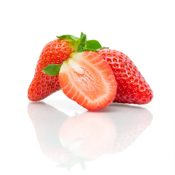 Reife Erdbeeren in Nahaufnahme — Stockfoto