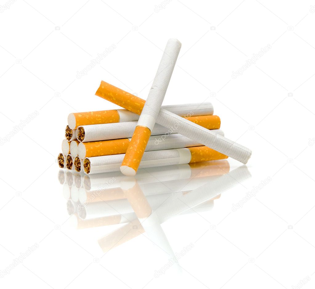 Señal de prohibido fumar sobre fondo blanco. 3611499 Vector en Vecteezy