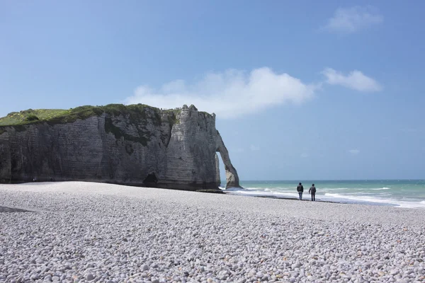 Táj sziklák Etretat Normandiában, Franciaországban — Stock Fotó