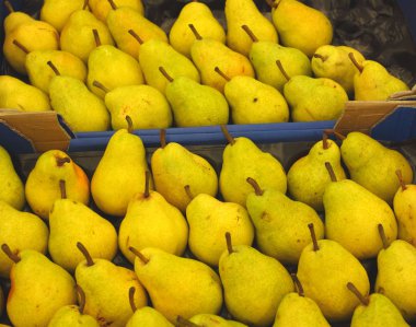 Pear display, étalage de poires