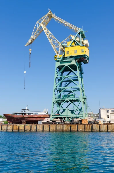 Port crane in Sevastopol — Stock Photo, Image