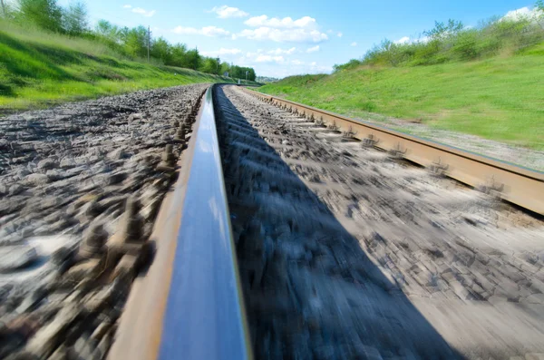 Spoorweg aan horizon in beweging — Stockfoto