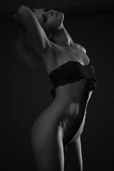 Retrato sensual em lingerie de renda — Fotografia de Stock