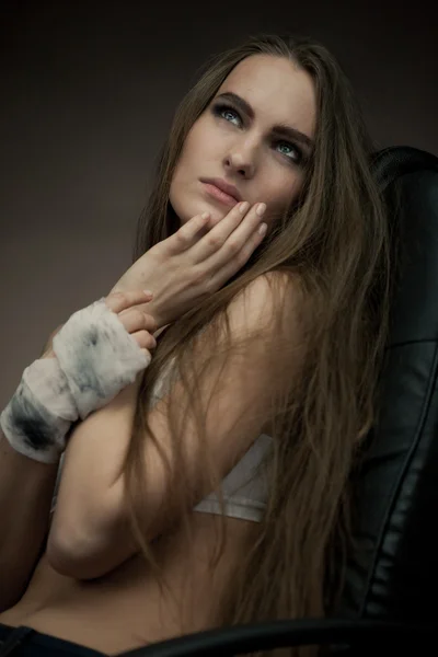 Long haired beauty with the fists — Stock Photo, Image