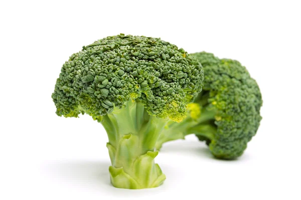 Brokkoli isoliert auf weißem Hintergrund — Stockfoto