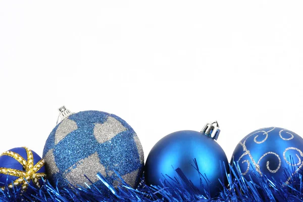 Veselé vánoční koule dekorace — Stock fotografie
