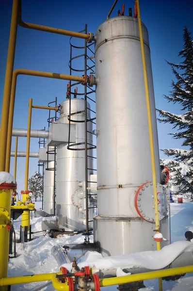 Oil and gas plants in winter — Stock Photo, Image