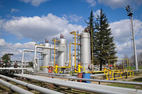 Gasspeicher und Pipeline — Stockfoto