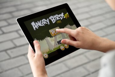 Play Angry Birds on Apple Ipad2 clipart