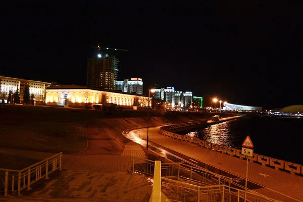 Nachtbild von Minsk. — Stockfoto