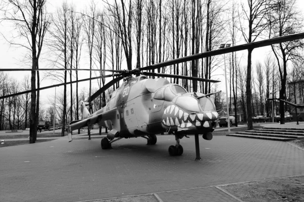 Hélicoptère russe au musée — Photo