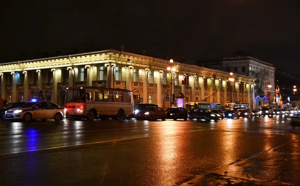 圣彼得斯堡，涅夫斯基大街的夜晚 — 图库照片