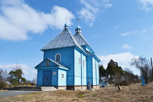 Die kleine ländliche Kirche — Stockfoto