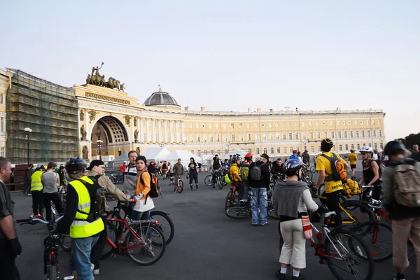 Cyclists on the Palace Square — Stock Photo, Image