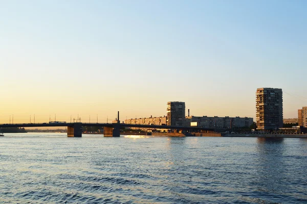 Neva Nehri ve volodarsky Köprüsü, st.petersburg — Stok fotoğraf