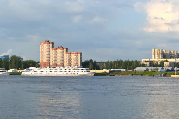 Вид на річку Нева, Санкт-Петербург — стокове фото