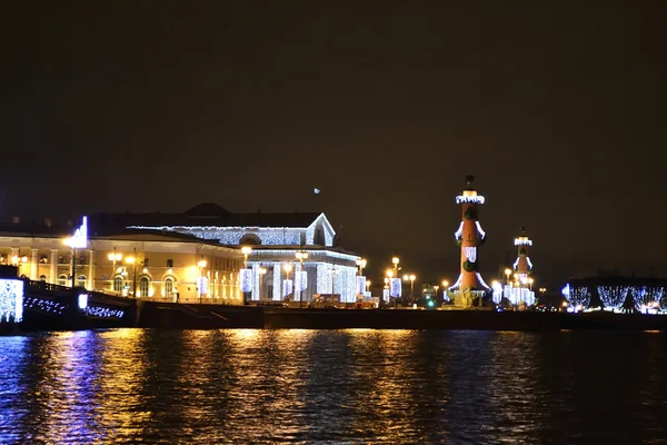 São Petersburgo, ilha de Vasilievsky à noite — Fotografia de Stock