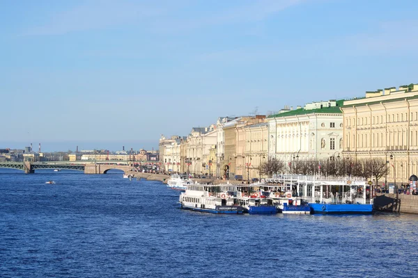View of the Palace Embankment — Stock Photo, Image
