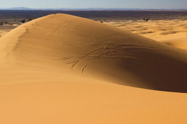 Эрг Чебби в пустыне Сахара — стоковое фото