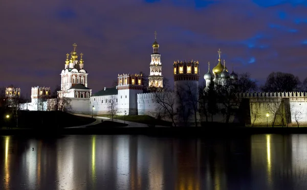 Moskau, russland - 06. Dezember 2011: nowodewitschij kloster — Stockfoto