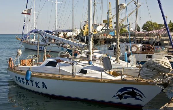 Jewpatorija, yachts in port — Stock Photo, Image