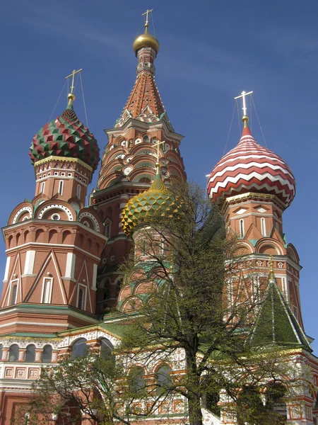 在莫斯科的圣瓦西里代祷 (pokrovskiy) 大教堂. — 图库照片