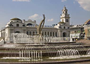 estación de tren de Moscú, fuentes y Aurora