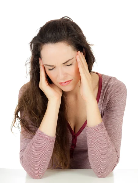 Attraktiv ung kvinna med migrän — Stockfoto