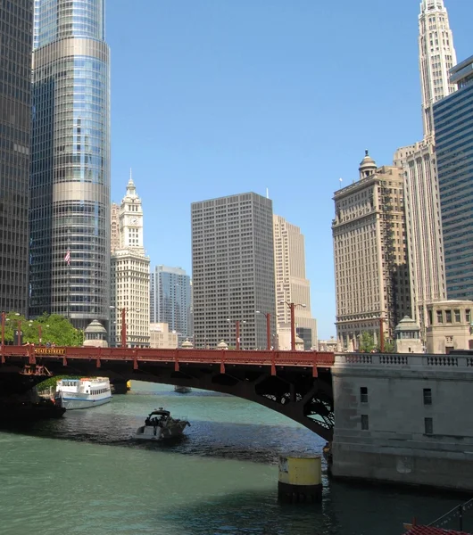 Центр міста Чикаго, Іллінойс, США — стокове фото