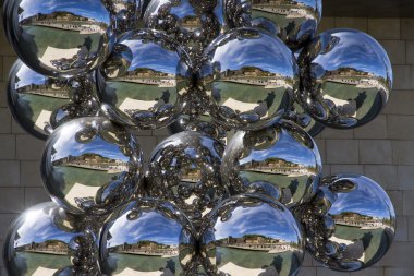 Sculpture 80 Balls Stainless steel, Indian artist Anish Kapoor, Detail clipart