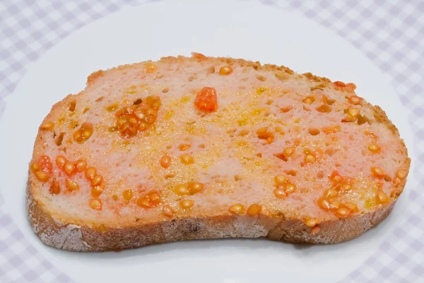 Catalan style tomato rubbed — 图库照片