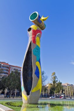 Dona heykel ben ocell, Barselona, İspanya
