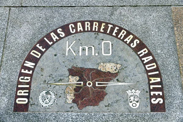 Kilometer nul punt in puerta del sol, madrid, Spanje — Stockfoto