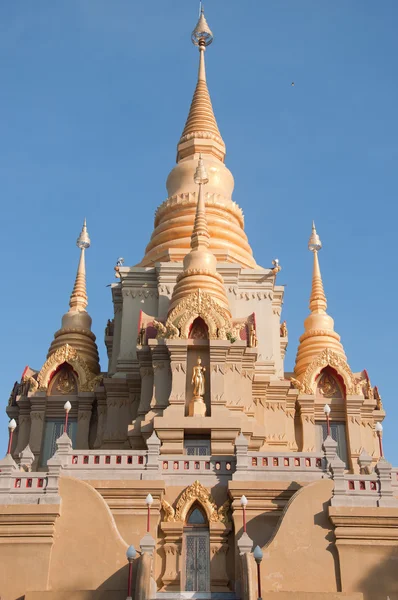 Thai templom sztúpa — Stock Fotó