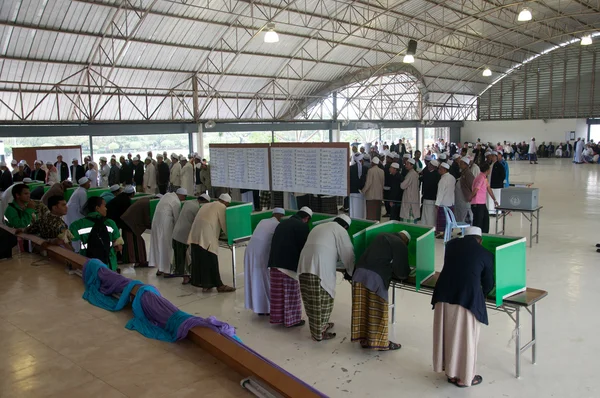 Yala, thailand - 24 november: oidentifierade Islamiska religiösa chie — Stockfoto