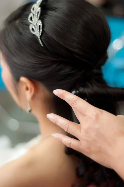 Asiatische Haare rollen weiblich — Stockfoto