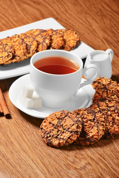 Cookies with tea — Stock Photo, Image