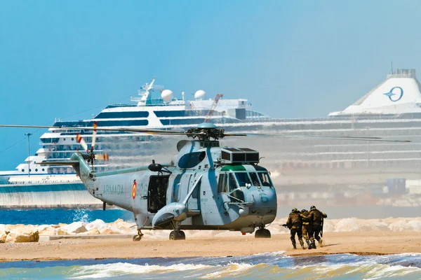 Vrtulníku seaking — Stock fotografie