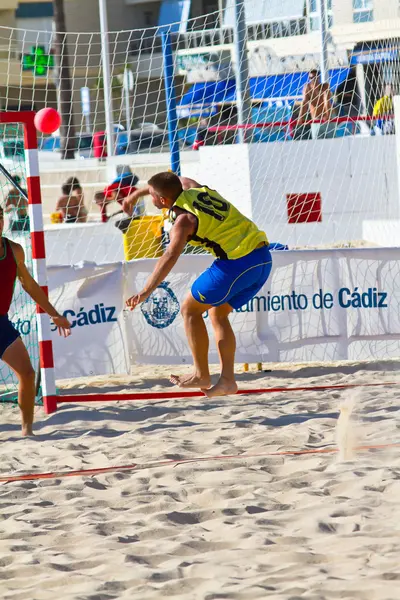 Partita del 19esimo campionato di pallamano da spiaggia, Cadice — Foto Stock