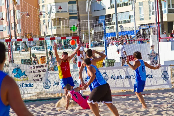 Partido de la 19ª liga de balonmano playa, Cádiz — Foto de Stock